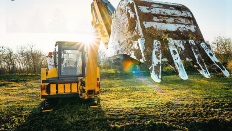 Deere Track Hoe